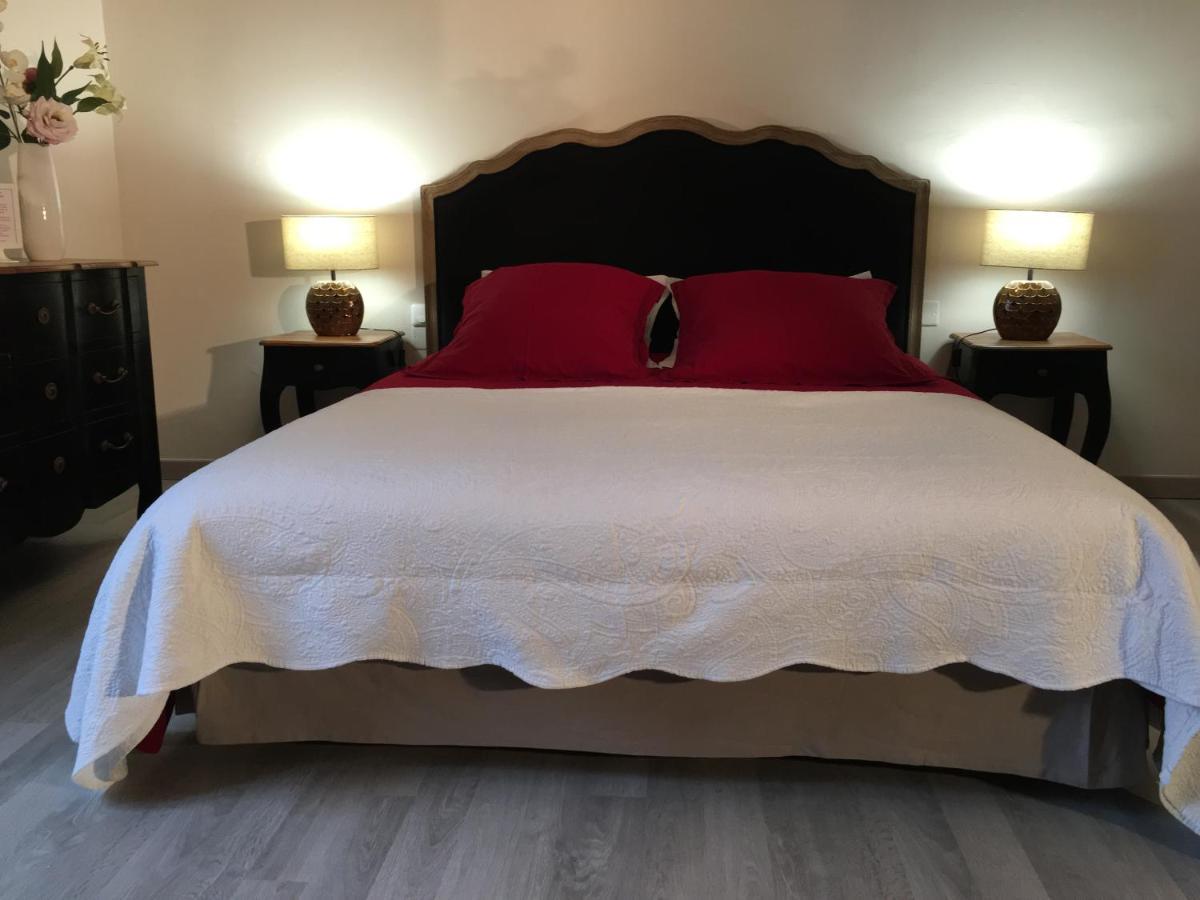 La Bauldiniere Bed & Breakfast Tauxigny Exterior photo