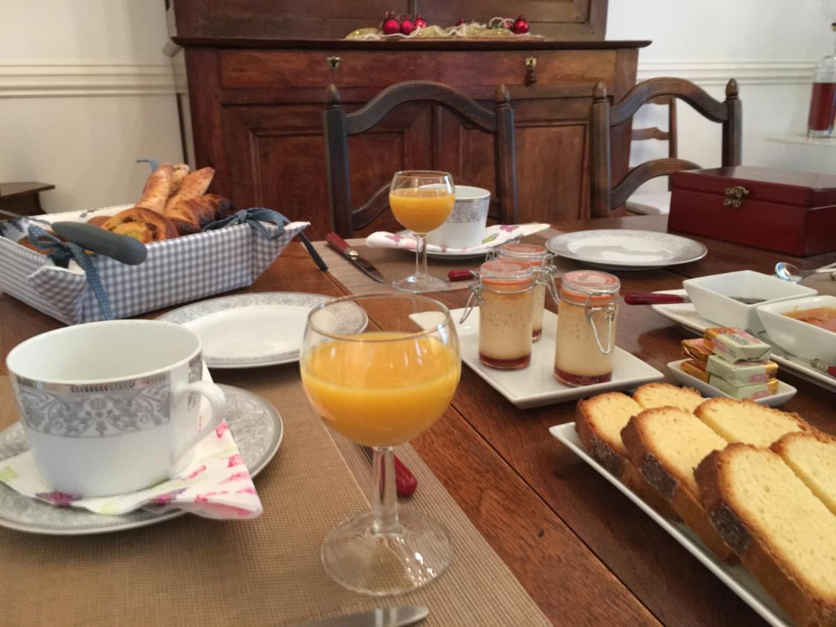 La Bauldiniere Bed & Breakfast Tauxigny Exterior photo